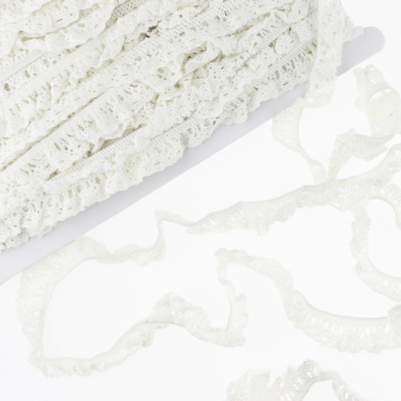 Bomullsspets offwhite